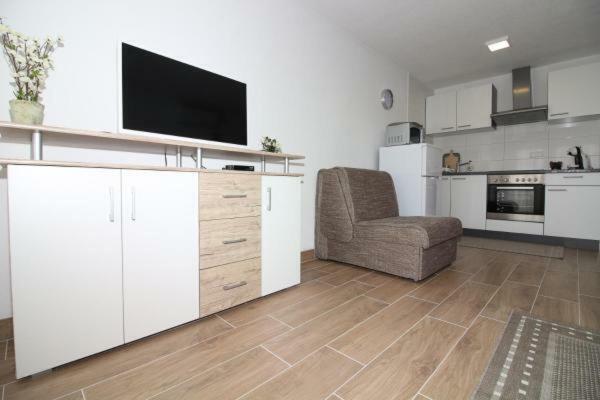 Mara Apartment