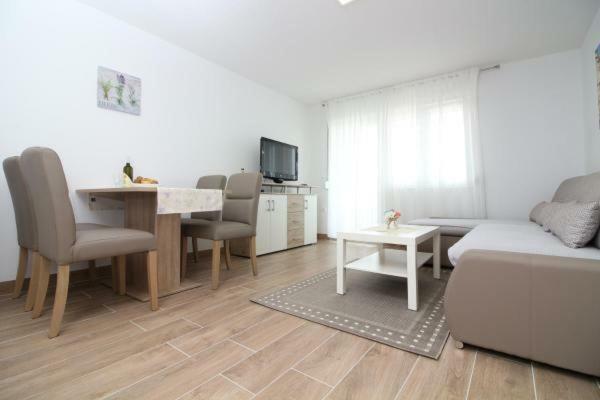 Mara Apartment Rogoznica (Sibenik-Knin)