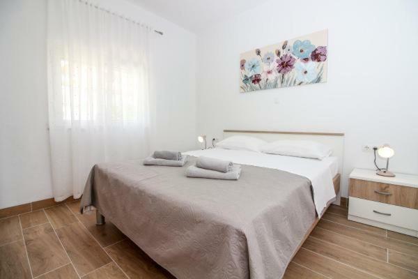 Apartment Mara Rogoznica (Sibenik-Knin)